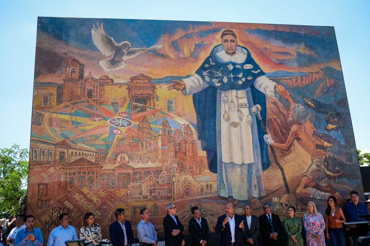 Inauguran mural en honor a Fray Antonio Alcalde en Guadalajara